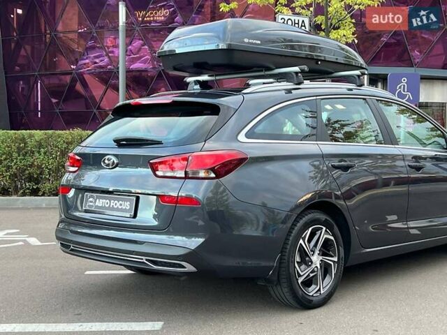 Серый Хендай i30, объемом двигателя 1.5 л и пробегом 55 тыс. км за 18490 $, фото 8 на Automoto.ua