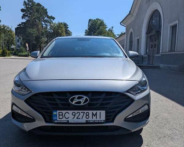 Серый Хендай i30, объемом двигателя 1.5 л и пробегом 77 тыс. км за 16500 $, фото 3 на Automoto.ua