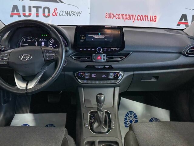 Серый Хендай i30, объемом двигателя 1.6 л и пробегом 173 тыс. км за 16650 $, фото 15 на Automoto.ua