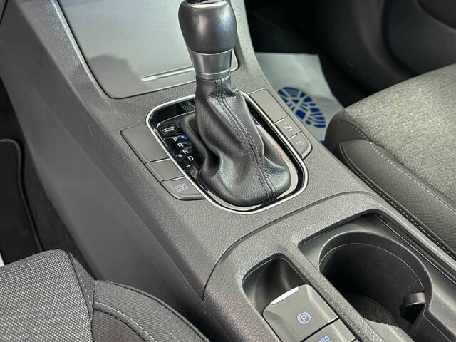 Серый Хендай i30, объемом двигателя 1.6 л и пробегом 173 тыс. км за 16650 $, фото 17 на Automoto.ua