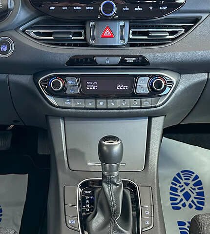 Сірий Хендай i30, об'ємом двигуна 1.5 л та пробігом 173 тис. км за 16650 $, фото 19 на Automoto.ua