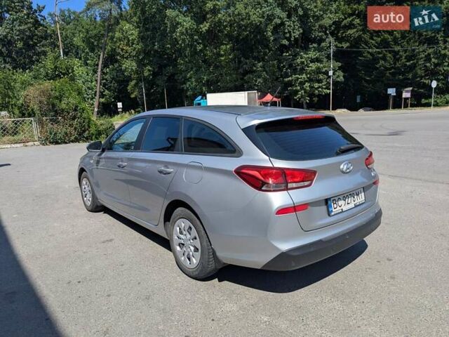 Серый Хендай i30, объемом двигателя 1.5 л и пробегом 77 тыс. км за 16500 $, фото 12 на Automoto.ua