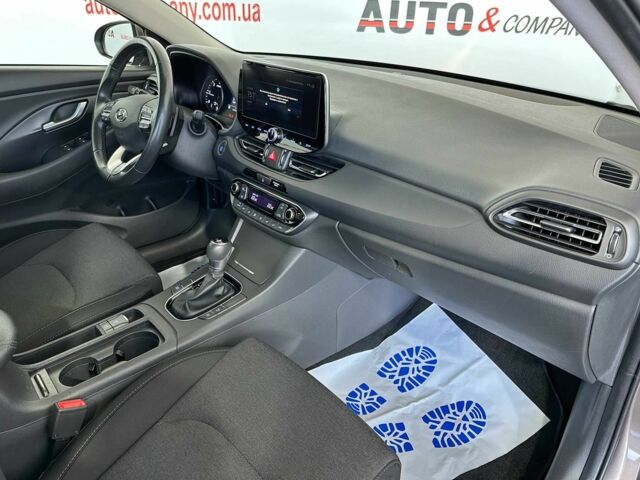 Серый Хендай i30, объемом двигателя 1.6 л и пробегом 173 тыс. км за 16650 $, фото 13 на Automoto.ua