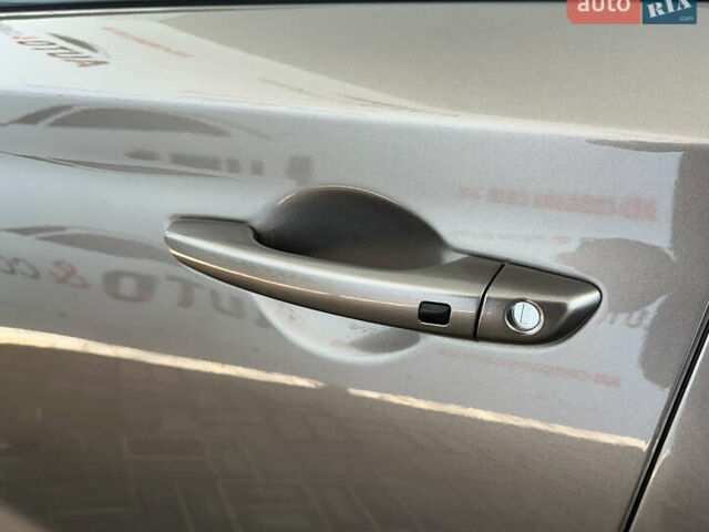 Сірий Хендай i30, об'ємом двигуна 1.5 л та пробігом 173 тис. км за 16650 $, фото 29 на Automoto.ua