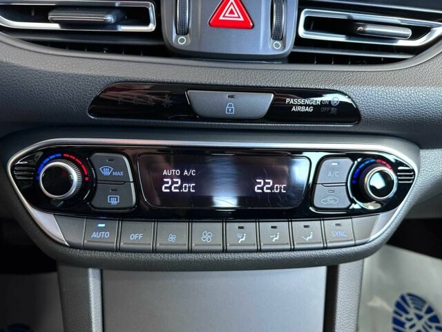 Серый Хендай i30, объемом двигателя 1.6 л и пробегом 173 тыс. км за 16650 $, фото 16 на Automoto.ua