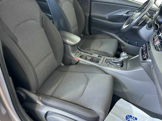 Серый Хендай i30, объемом двигателя 1.6 л и пробегом 173 тыс. км за 16650 $, фото 14 на Automoto.ua