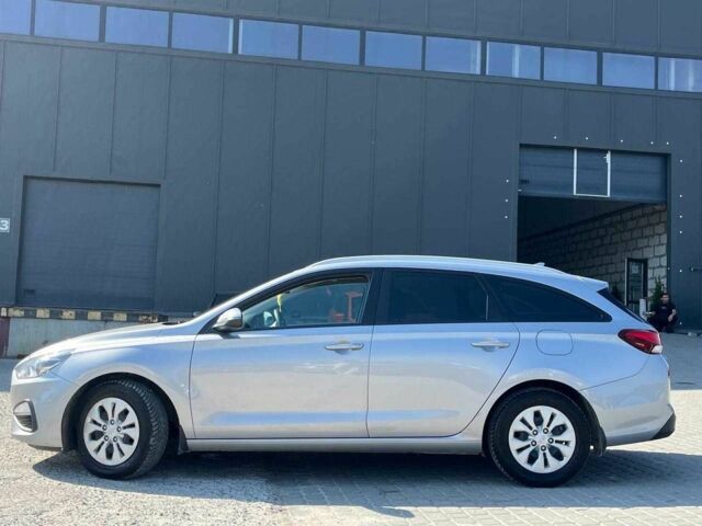 Серый Хендай i30, объемом двигателя 1.5 л и пробегом 188 тыс. км за 11590 $, фото 7 на Automoto.ua