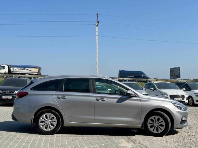 Серый Хендай i30, объемом двигателя 1.5 л и пробегом 188 тыс. км за 11590 $, фото 10 на Automoto.ua