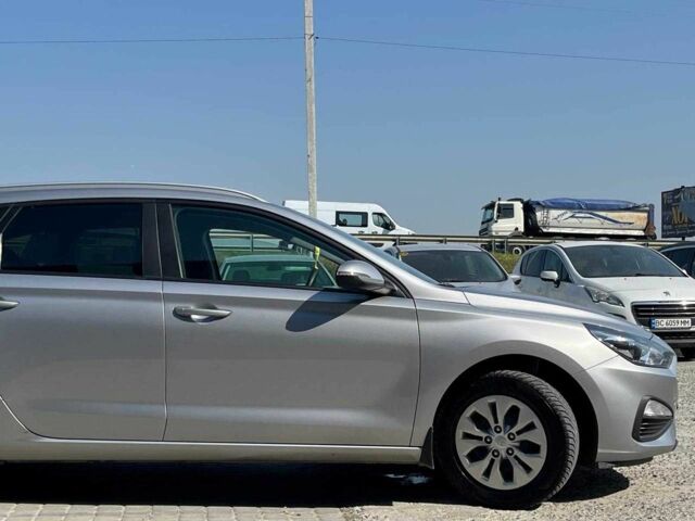 Серый Хендай i30, объемом двигателя 1.5 л и пробегом 188 тыс. км за 11590 $, фото 11 на Automoto.ua