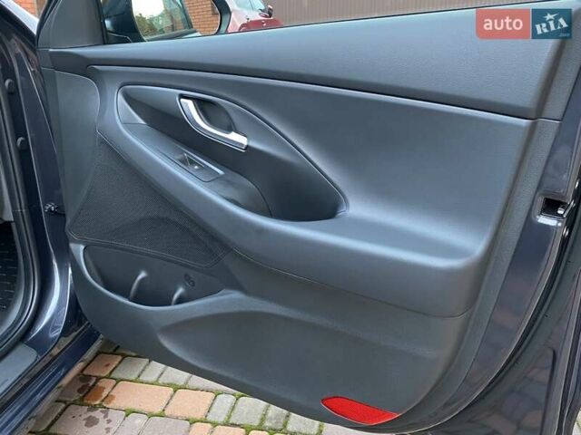 Серый Хендай i30, объемом двигателя 1.5 л и пробегом 3 тыс. км за 19999 $, фото 29 на Automoto.ua
