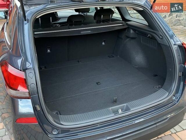 Серый Хендай i30, объемом двигателя 1.5 л и пробегом 3 тыс. км за 19999 $, фото 26 на Automoto.ua