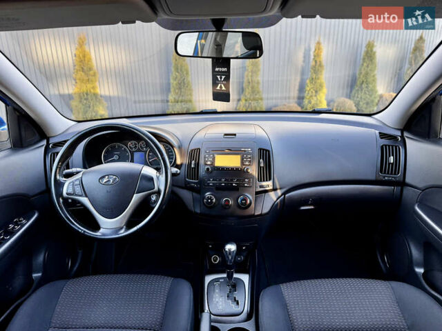 Синий Хендай i30, объемом двигателя 1.6 л и пробегом 192 тыс. км за 7800 $, фото 43 на Automoto.ua