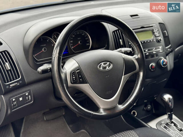 Синий Хендай i30, объемом двигателя 1.6 л и пробегом 189 тыс. км за 7999 $, фото 29 на Automoto.ua