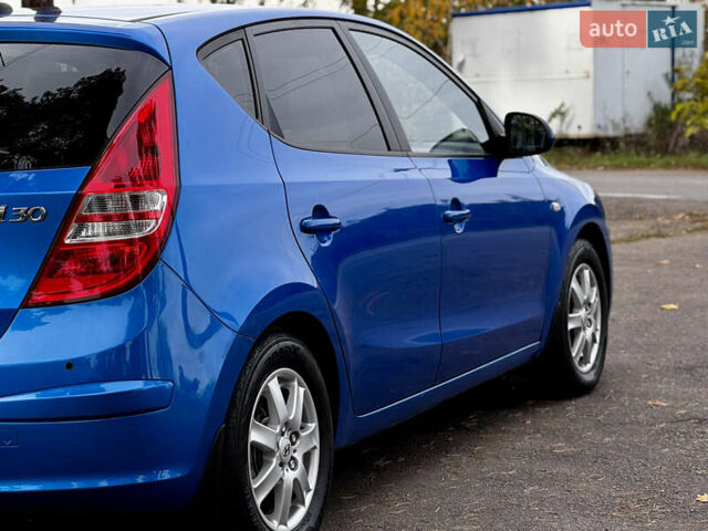Синий Хендай i30, объемом двигателя 1.6 л и пробегом 189 тыс. км за 7999 $, фото 20 на Automoto.ua