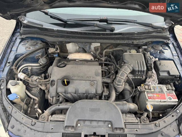 Синий Хендай i30, объемом двигателя 1.4 л и пробегом 260 тыс. км за 4450 $, фото 10 на Automoto.ua
