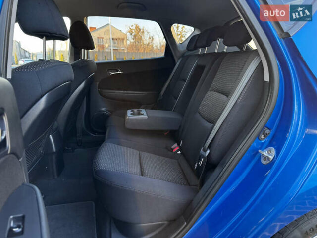 Синий Хендай i30, объемом двигателя 1.6 л и пробегом 192 тыс. км за 7800 $, фото 46 на Automoto.ua