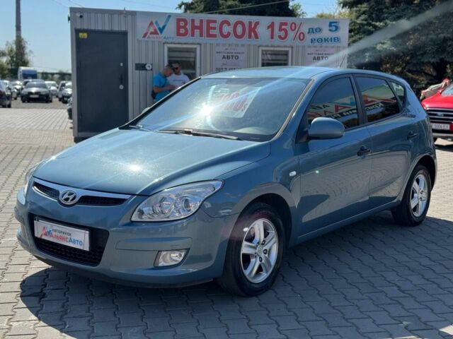 Синий Хендай i30, объемом двигателя 1.6 л и пробегом 213 тыс. км за 6900 $, фото 2 на Automoto.ua