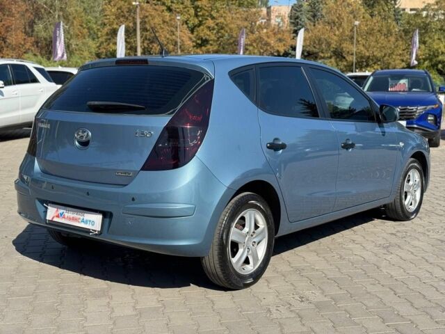 Синий Хендай i30, объемом двигателя 1.6 л и пробегом 213 тыс. км за 6900 $, фото 6 на Automoto.ua