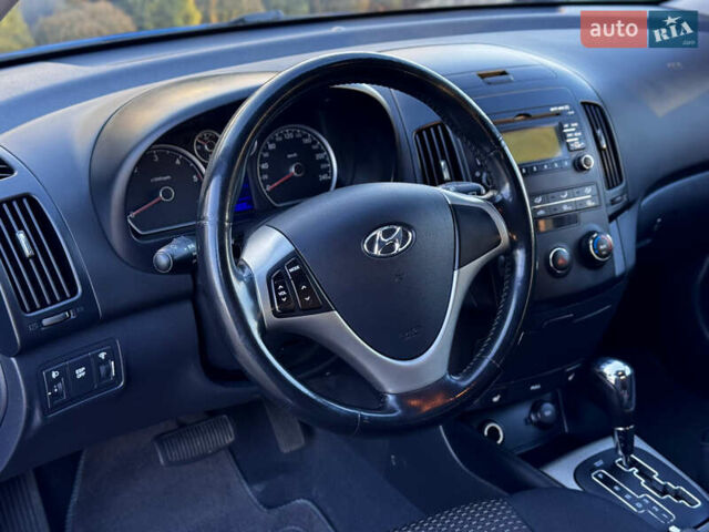 Синий Хендай i30, объемом двигателя 1.6 л и пробегом 192 тыс. км за 7800 $, фото 26 на Automoto.ua