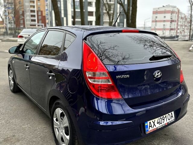 Синій Хендай i30, об'ємом двигуна 1.4 л та пробігом 154 тис. км за 6099 $, фото 3 на Automoto.ua