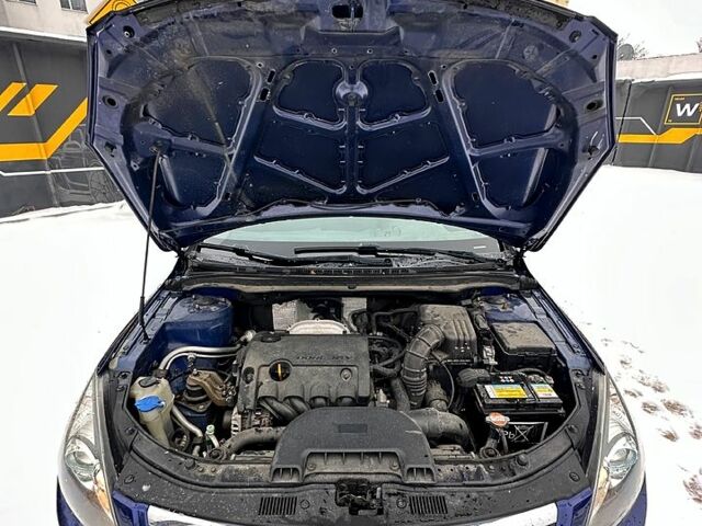 Синій Хендай i30, об'ємом двигуна 1.4 л та пробігом 154 тис. км за 6300 $, фото 5 на Automoto.ua