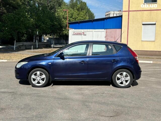 Синий Хендай i30, объемом двигателя 1.4 л и пробегом 265 тыс. км за 5350 $, фото 1 на Automoto.ua