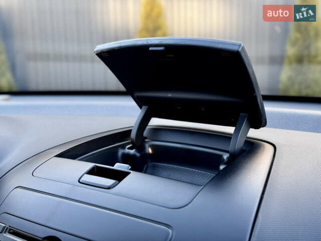 Синий Хендай i30, объемом двигателя 1.6 л и пробегом 192 тыс. км за 7800 $, фото 37 на Automoto.ua