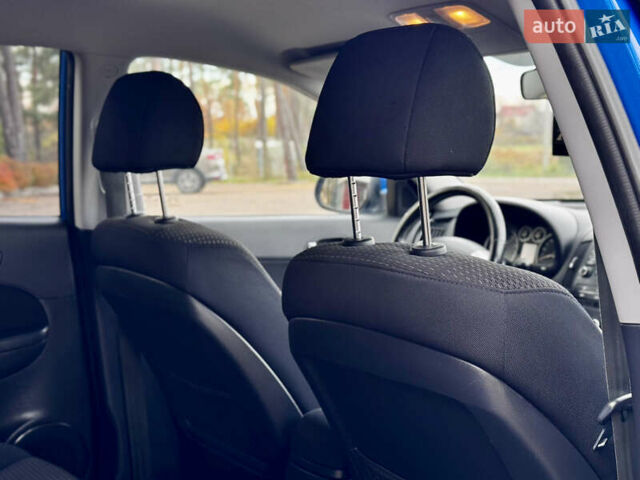 Синий Хендай i30, объемом двигателя 1.6 л и пробегом 189 тыс. км за 7999 $, фото 51 на Automoto.ua