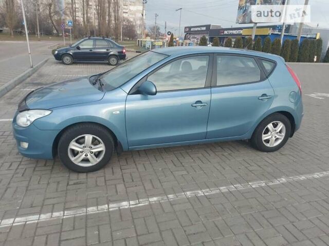 Синій Хендай i30, об'ємом двигуна 1.6 л та пробігом 290 тис. км за 5900 $, фото 4 на Automoto.ua