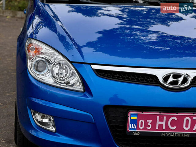 Синий Хендай i30, объемом двигателя 1.6 л и пробегом 189 тыс. км за 7900 $, фото 11 на Automoto.ua