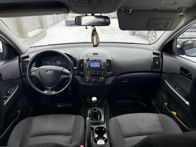 Синій Хендай i30, об'ємом двигуна 1.4 л та пробігом 126 тис. км за 5850 $, фото 14 на Automoto.ua