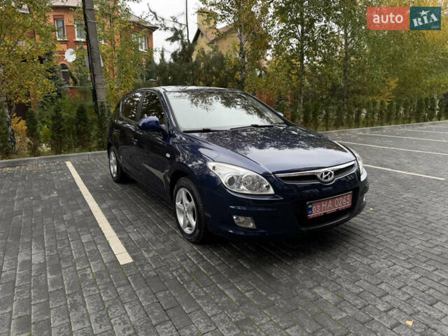 Синий Хендай i30, объемом двигателя 1.4 л и пробегом 191 тыс. км за 6200 $, фото 56 на Automoto.ua