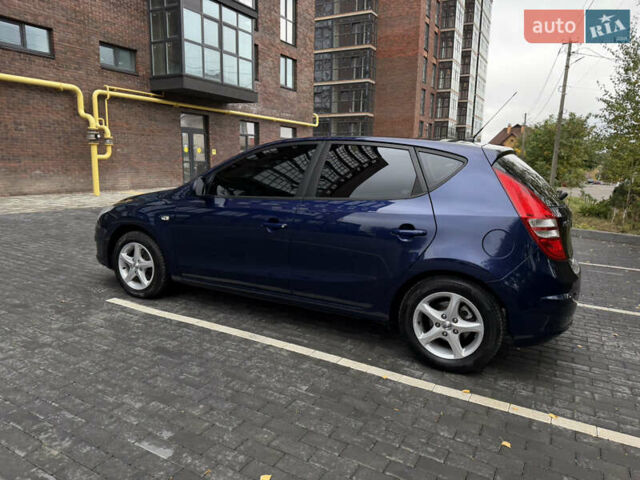 Синий Хендай i30, объемом двигателя 1.4 л и пробегом 191 тыс. км за 6200 $, фото 23 на Automoto.ua