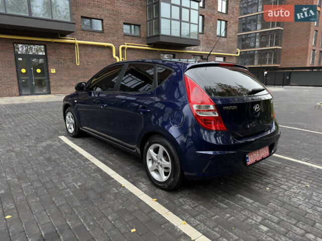 Синий Хендай i30, объемом двигателя 1.4 л и пробегом 191 тыс. км за 6200 $, фото 27 на Automoto.ua
