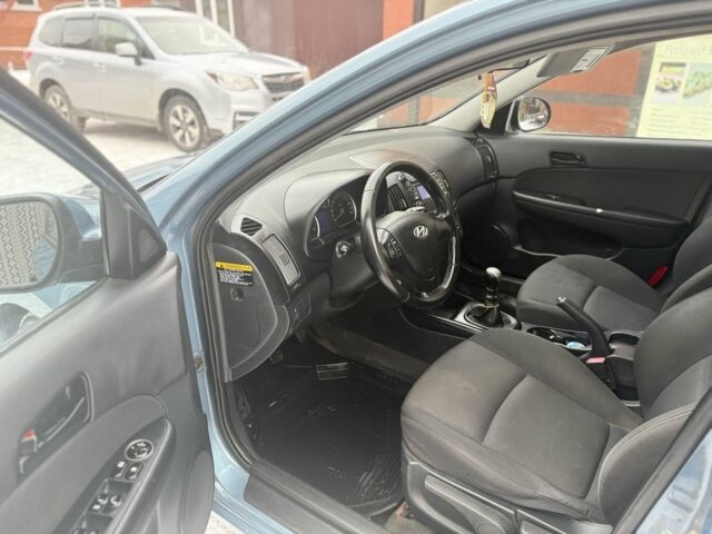 Синій Хендай i30, об'ємом двигуна 1.4 л та пробігом 126 тис. км за 5850 $, фото 8 на Automoto.ua