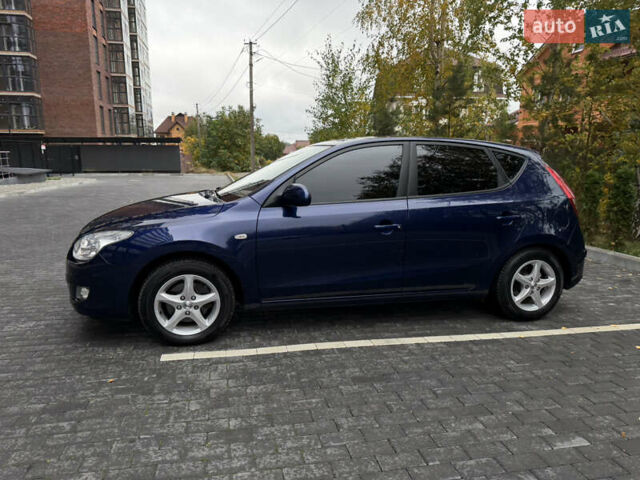 Синий Хендай i30, объемом двигателя 1.4 л и пробегом 191 тыс. км за 6200 $, фото 16 на Automoto.ua