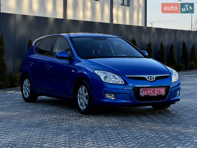 Синий Хендай i30, объемом двигателя 1.6 л и пробегом 192 тыс. км за 7800 $, фото 9 на Automoto.ua