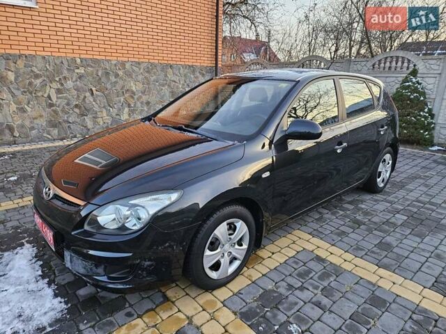 Синий Хендай i30, объемом двигателя 1.4 л и пробегом 184 тыс. км за 5500 $, фото 7 на Automoto.ua