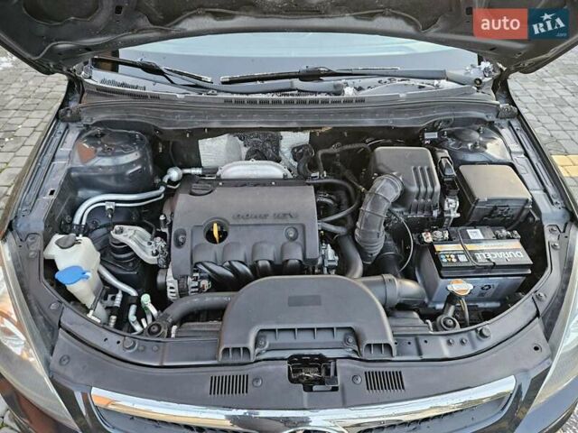 Синий Хендай i30, объемом двигателя 1.4 л и пробегом 184 тыс. км за 5500 $, фото 18 на Automoto.ua