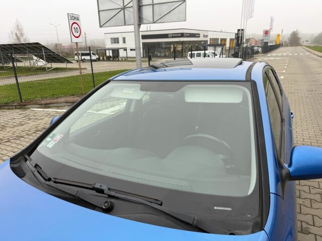 Синий Хендай i30, объемом двигателя 1.4 л и пробегом 235 тыс. км за 6153 $, фото 6 на Automoto.ua