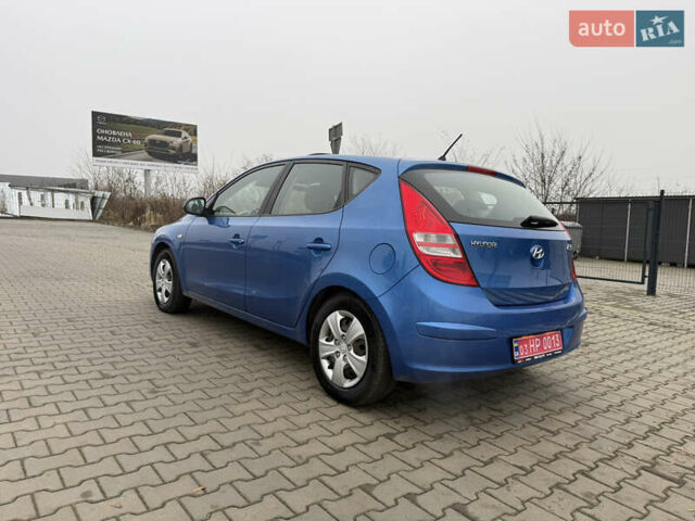 Синий Хендай i30, объемом двигателя 1.4 л и пробегом 235 тыс. км за 6350 $, фото 5 на Automoto.ua