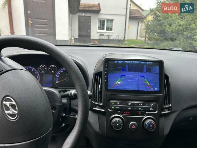 Синий Хендай i30, объемом двигателя 1.4 л и пробегом 155 тыс. км за 6700 $, фото 17 на Automoto.ua