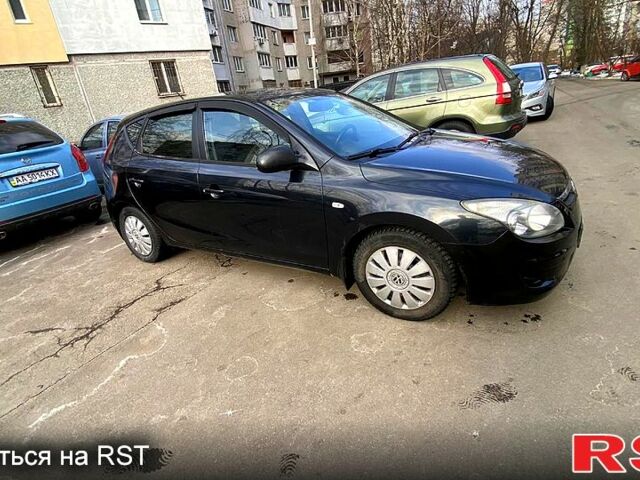 Синій Хендай i30, об'ємом двигуна 16 л та пробігом 285 тис. км за 5500 $, фото 2 на Automoto.ua