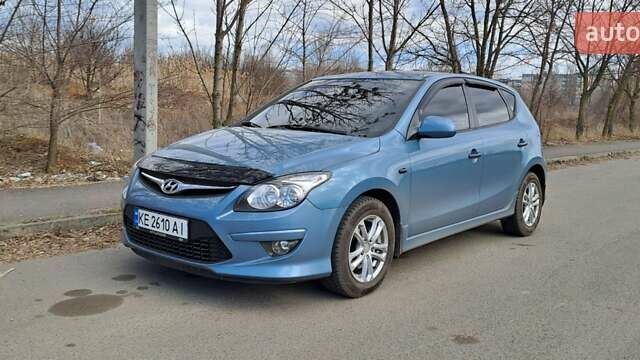 Синий Хендай i30, объемом двигателя 1.59 л и пробегом 139 тыс. км за 7200 $, фото 5 на Automoto.ua