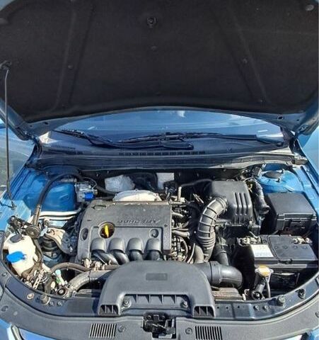 Синий Хендай i30, объемом двигателя 1.6 л и пробегом 133 тыс. км за 7300 $, фото 2 на Automoto.ua