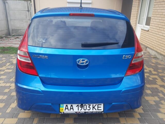 Синій Хендай i30, об'ємом двигуна 1.6 л та пробігом 220 тис. км за 7200 $, фото 10 на Automoto.ua
