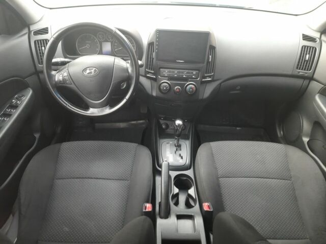 Синій Хендай i30, об'ємом двигуна 1.6 л та пробігом 220 тис. км за 7200 $, фото 16 на Automoto.ua