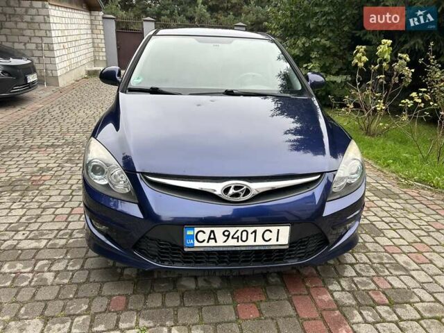 Синий Хендай i30, объемом двигателя 1.4 л и пробегом 155 тыс. км за 6700 $, фото 8 на Automoto.ua