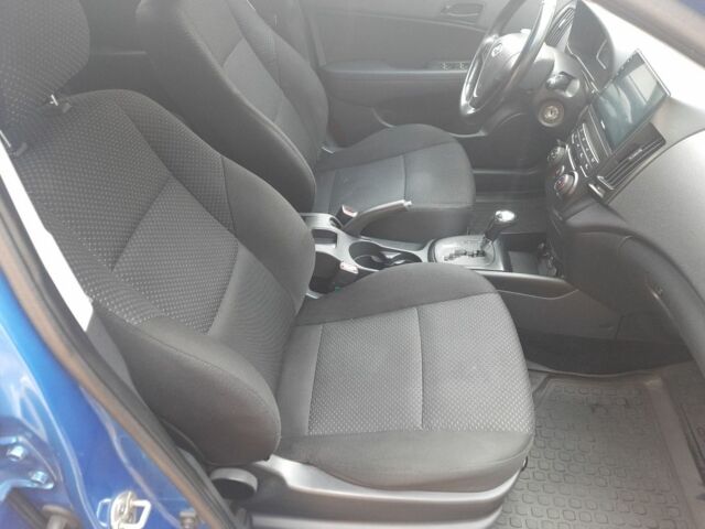 Синій Хендай i30, об'ємом двигуна 1.6 л та пробігом 220 тис. км за 7200 $, фото 19 на Automoto.ua