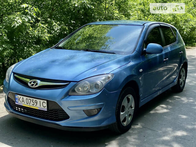 Синій Хендай i30, об'ємом двигуна 1.4 л та пробігом 235 тис. км за 6200 $, фото 11 на Automoto.ua